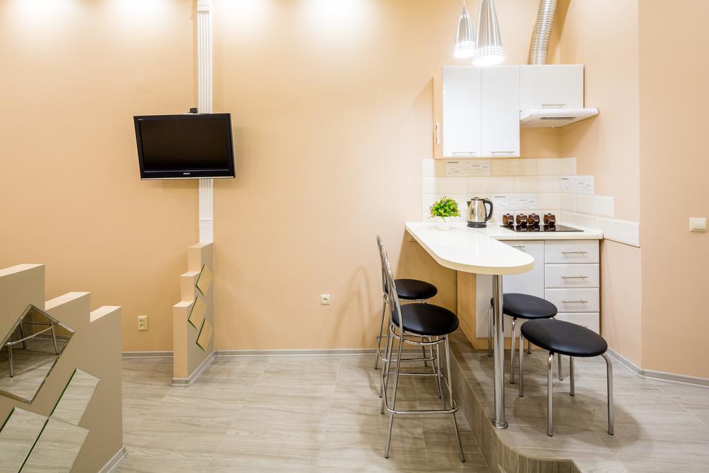 Avangard Studio Apartment Lviv Exterior photo